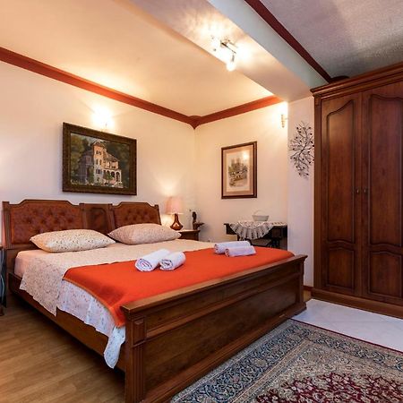 Apartman Maya Mali Lošinj Екстериор снимка