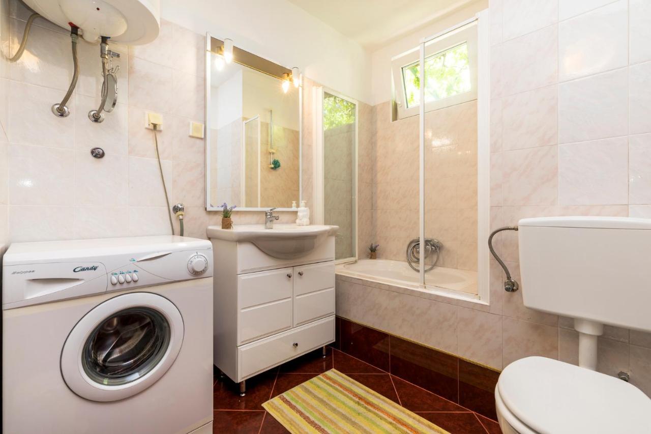 Apartman Maya Mali Lošinj Екстериор снимка